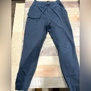 Lululemon dark navy joggers size XS